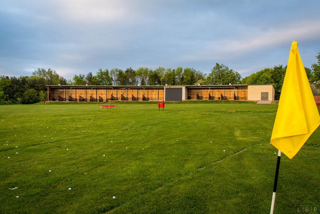 Mercure Newcastle George Washington Hotel Golf & Spa Екстериор снимка